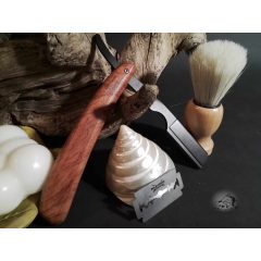 Fanyelezett rozsdamentes férfi késborotva